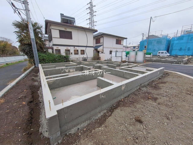 �_�ސ쌧���͌��s�����散��Ӗ{��1���ڂ̐V�z��ˌ��Ă̌��n�O�ώʐ^