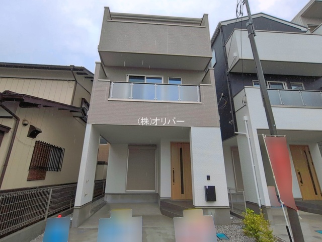 �_�ސ쌧���͌��s�����揬����1���ڂ̐V�z��ˌ��Ă̌��n�O�ώʐ^