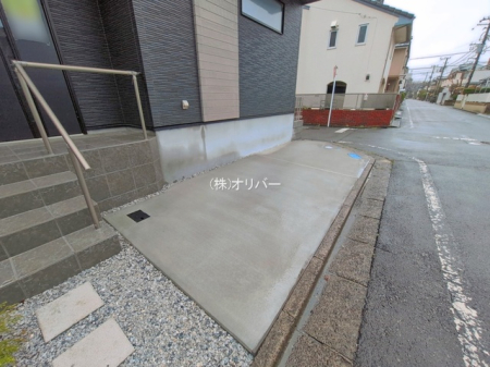 �_�ސ쌧���͌��s������R���1���ڂ̐V�z��ˌ��Ă̌��n�O�ώʐ^