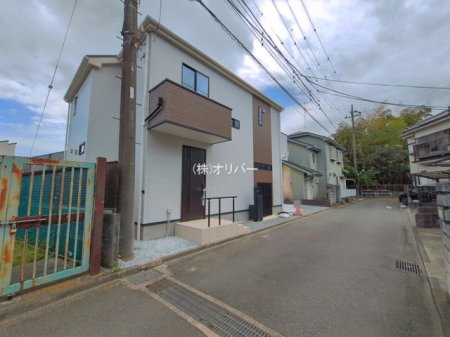 �_�ސ쌧���͌��s��扺�a �̐V�z��ˌ��Ă̌��n�O�ώʐ^