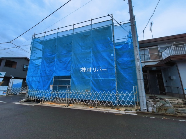 �_�ސ쌧���͌��s�����扡�R��2���ڂ̐V�z��ˌ��Ă̌��n�O�ώʐ^